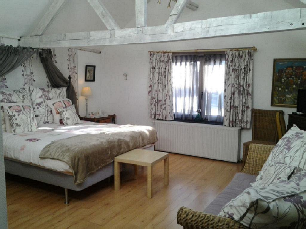 Hotel Het Wethuys Watou Bilik gambar